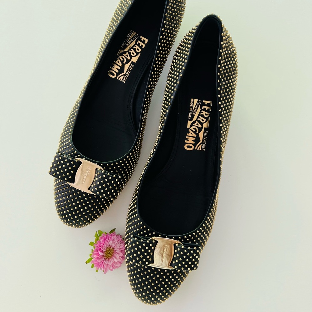 Ferragamo Vara bow